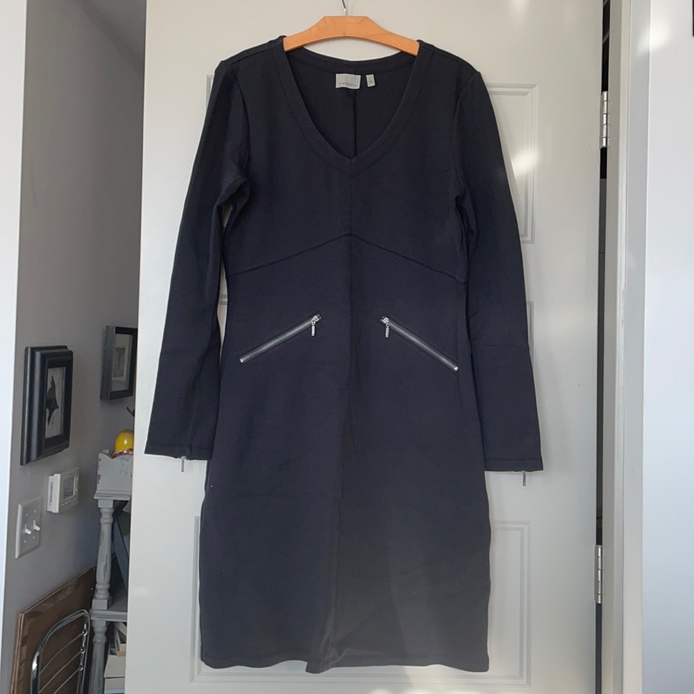 Athleta V-neck black winter dress